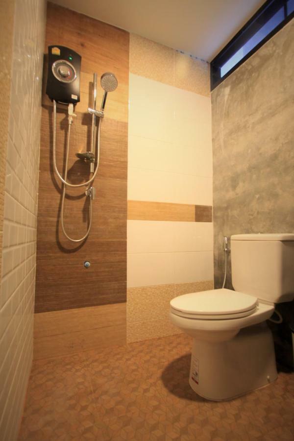 The Nichehome Waterside Living Chiang Mai Exteriör bild