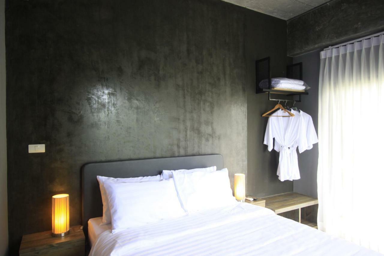 The Nichehome Waterside Living Chiang Mai Exteriör bild