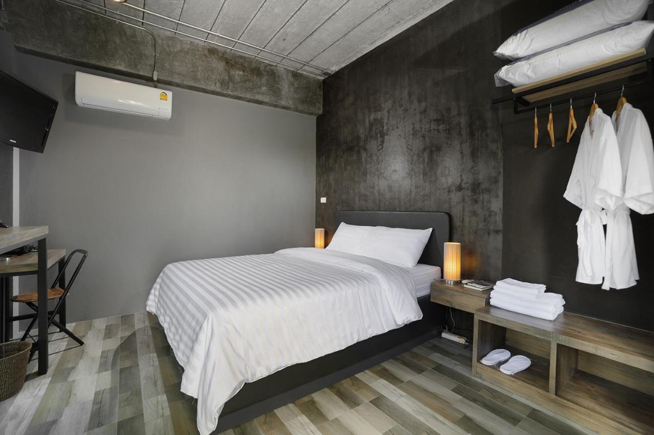 The Nichehome Waterside Living Chiang Mai Exteriör bild